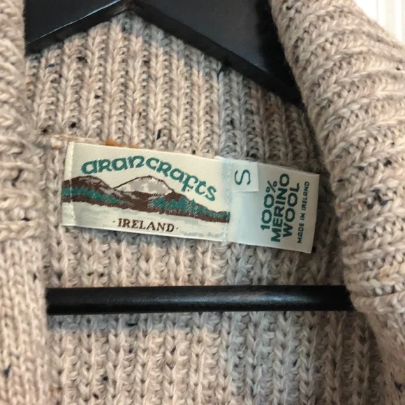 From Ireland! 100% merino wool fisherman’s cardigan new